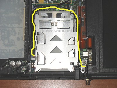 Routing of coax around PCMCIA cage