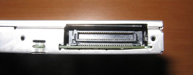 UJ-840 connector